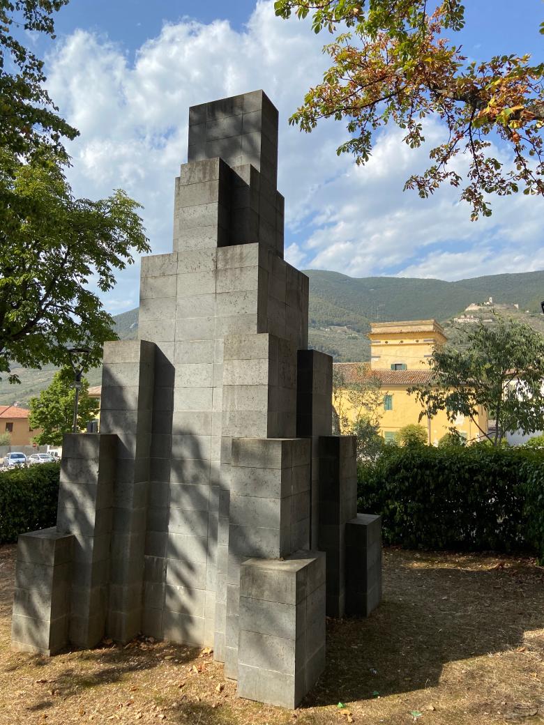 Titolo: LA TORRE di Sol LeWitt a Campello sul Clitunno 